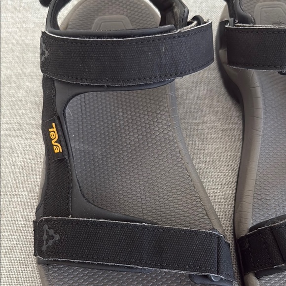 Teva Meachem Black Adjustable Sandals - Picture 9 of 10